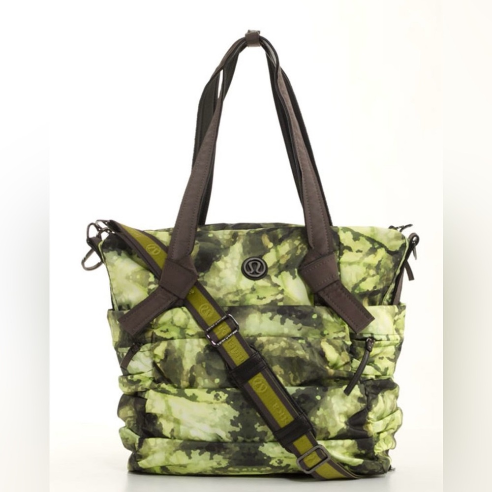Lululemon Triumphant Tote- Deep Camo Creekside Camo